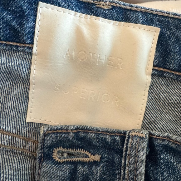 Mother Denim ( High waisted Rider Ankle) 

Color- Running with Scissors - Picture 2 of 6